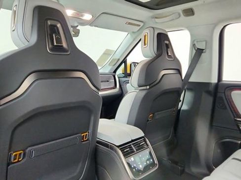 Used 2024 Rivian R1S Adventure image 35