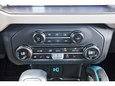Used 2024 Ford Bronco Wildtrak AWD/4WD image 24