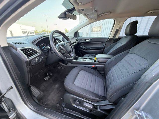 Used 2022 Ford Edge SE AWD/4WD image 6