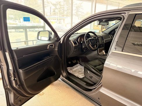 Used 2016 Jeep Grand Cherokee Limited image 10