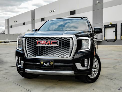 Used 2021 GMC Yukon Denali image 3