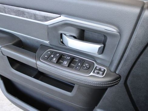 Used 2024 RAM 2500 Big Horn w/ Sport Appearance Package image 23