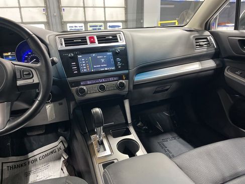 Used 2017 Subaru Legacy 2.5i Premium AWD/4WD image 31