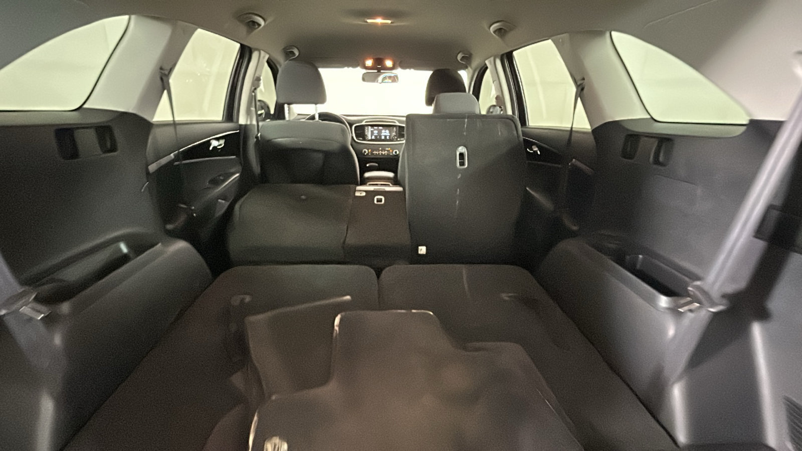 Used 2020 Kia Sorento LX AWD/4WD image 33
