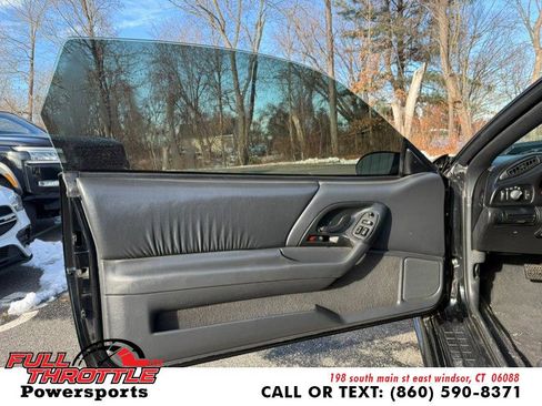 Used 1995 Chevrolet Camaro Z28 image 13