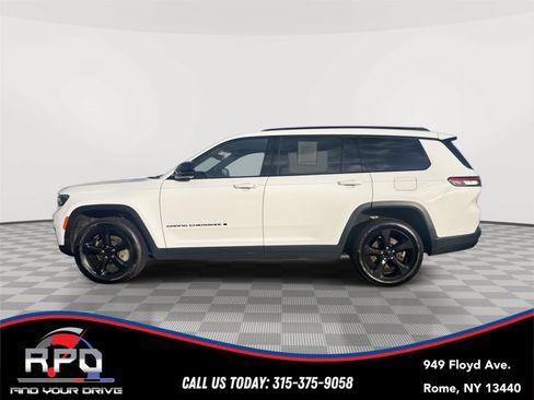 Used 2021 Jeep Grand Cherokee L Laredo AWD/4WD image 2