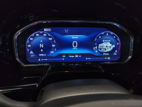 Used 2024 Chevrolet Silverado 3500 LTZ w/ LTZ Convenience Package image 10