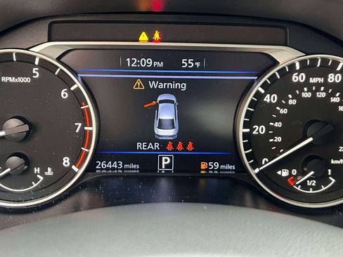 Used 2024 Nissan Altima 2.5 SV image 25