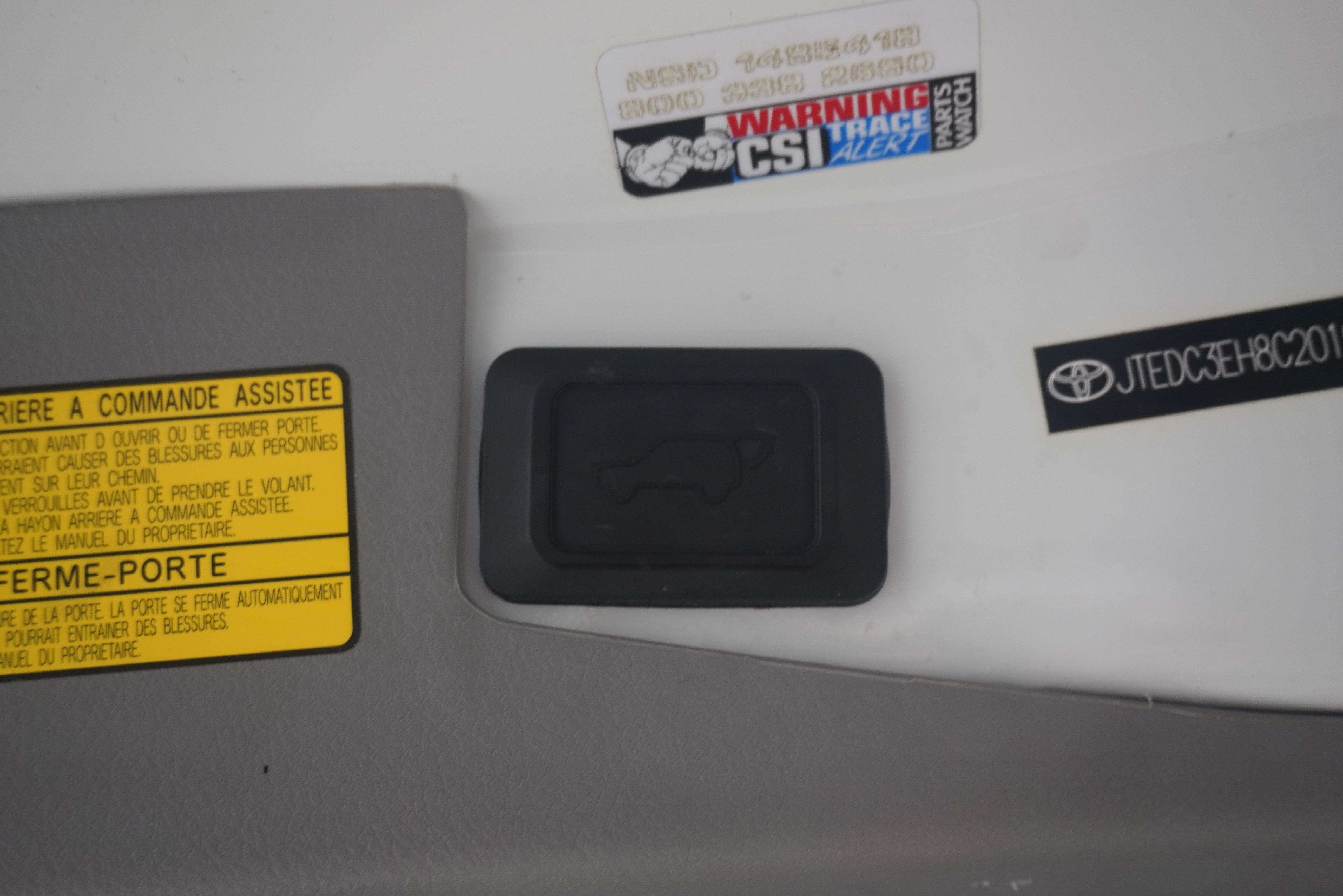 Used 2012 Toyota Highlander Limited AWD/4WD image 30
