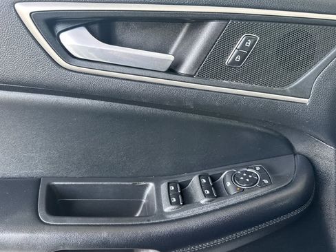Used 2022 Ford Edge SEL AWD/4WD image 12