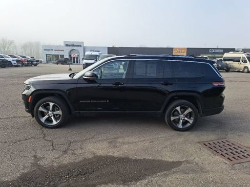 Used 2023 Jeep Grand Cherokee L Limited w/ Luxury Tech Group II AWD/4WD image 7