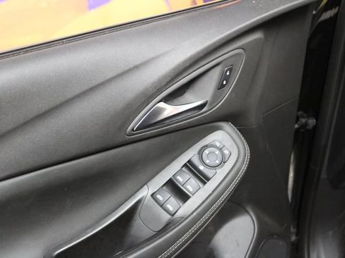 Used 2023 Buick Encore GX Preferred w/ Cold Weather Comfort Package AWD/4WD image 13