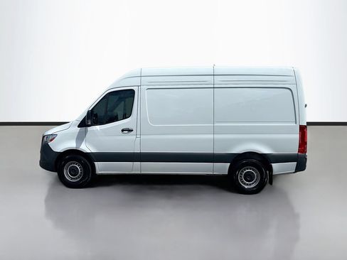 Used 2025 Mercedes-Benz Sprinter 2500 image 6