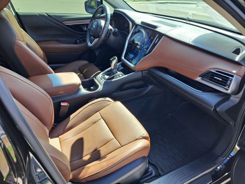 Used 2021 Subaru Outback Touring XT image 3