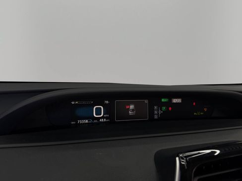 Used 2018 Toyota Prius Two w/ Prius Two Safety Plus Package FWD image 22