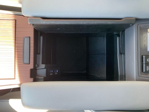 Used 2022 Toyota Sienna XLE AWD/4WD image 20