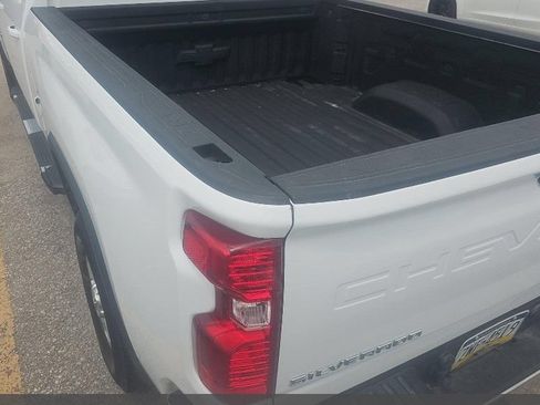 Used 2023 Chevrolet Silverado 2500 LT w/ Convenience Package AWD/4WD image 13
