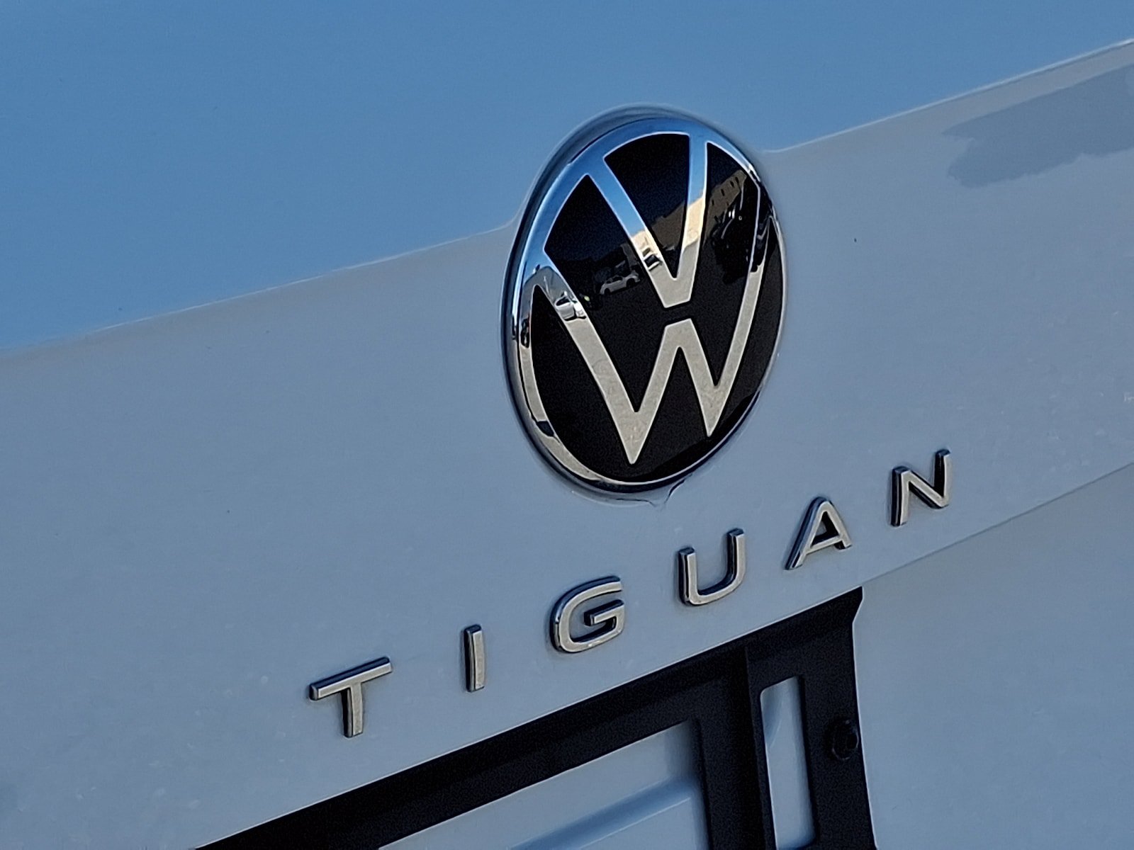 Used 2022 Volkswagen Tiguan SE FWD image 31