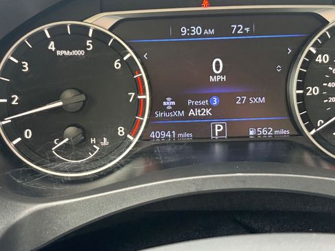 Used 2025 Nissan Altima 2.5 SV image 40