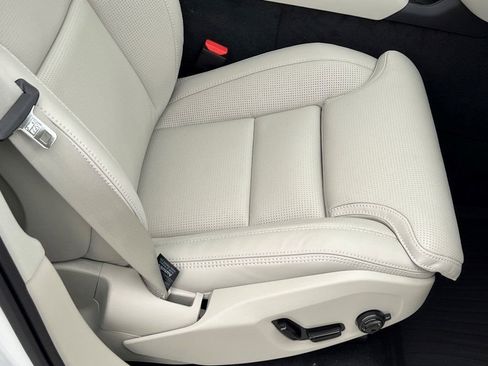 New 2026 Volvo XC90 B6 Ultra w/ Protection Package image 8