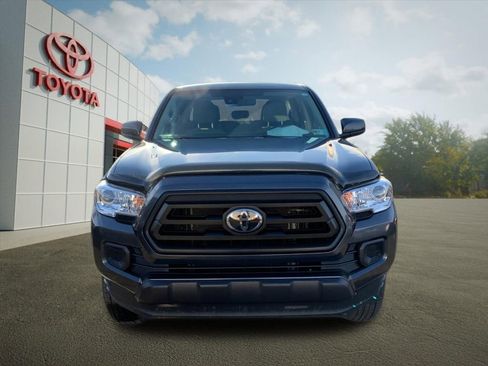 Used 2022 Toyota Tacoma SR image 8