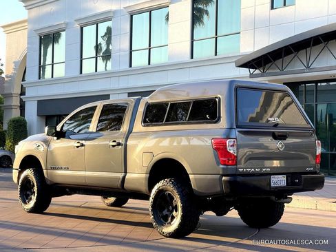 Used 2017 Nissan Titan S image 4