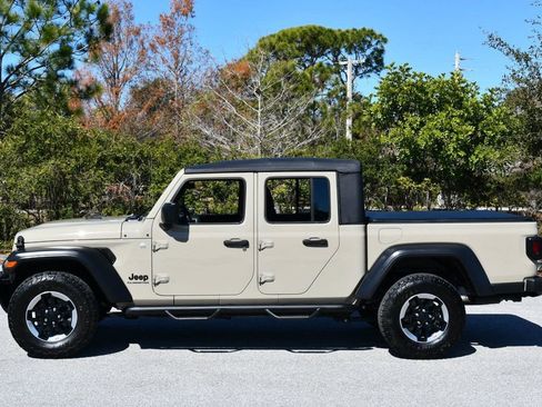 Used 2020 Jeep Gladiator Sport w/ Trailer Tow Package image 25