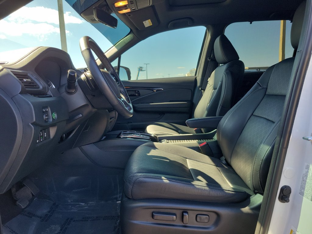 Used 2023 Honda Passport Elite image 15