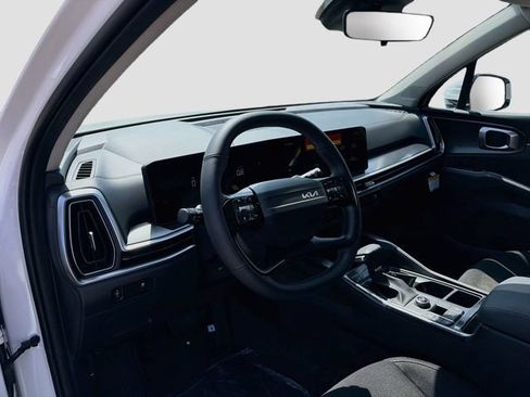 New 2026 Kia Sorento LX FWD image 9