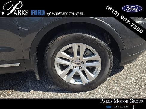 Certified 2018 Ford Explorer XLT w/ Equipment Group 202A AWD/4WD image 33