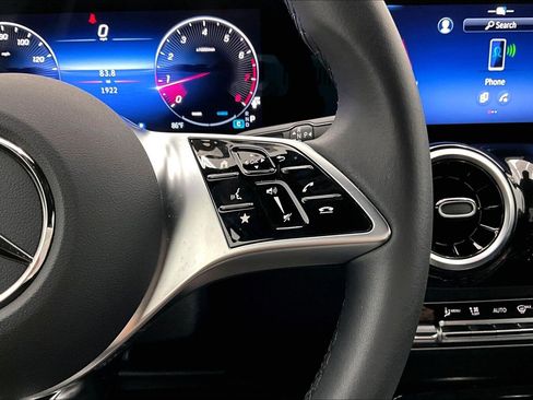 Used 2026 Mercedes-Benz GLA 250 image 21