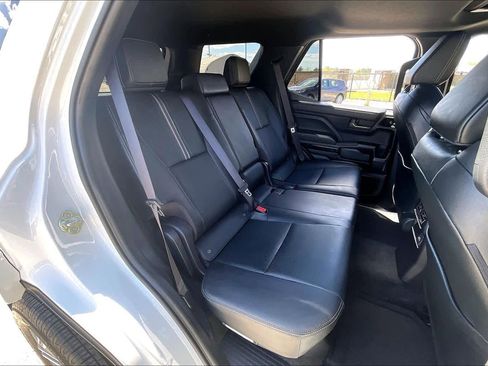 Used 2025 Toyota 4Runner Limited AWD/4WD image 21