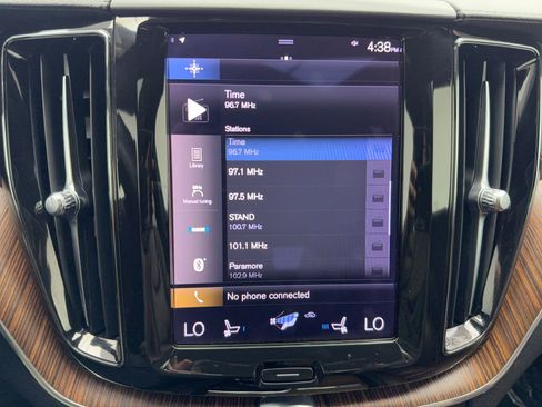 Used 2021 Volvo XC60 T5 Inscription w/ Protection Package image 25