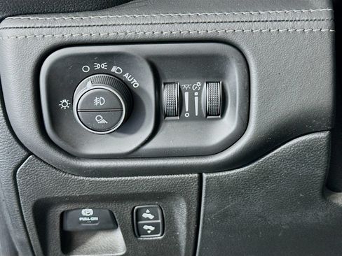 Used 2020 RAM 1500 Limited AWD/4WD image 10