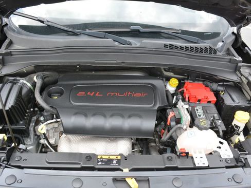 Used 2018 Jeep Renegade Trailhawk w/ Cold Weather Group II image 13