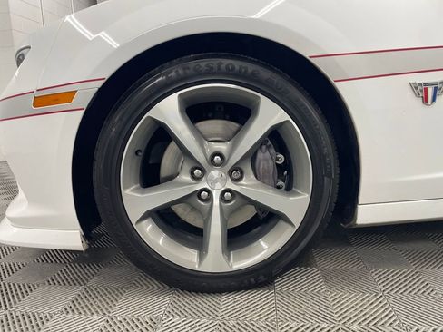 Used 2015 Chevrolet Camaro SS w/ Commemorative Special Edition image 11