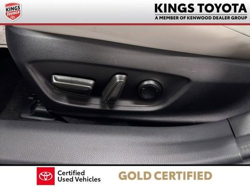 Certified 2023 Toyota Prius Limited AWD/4WD image 16