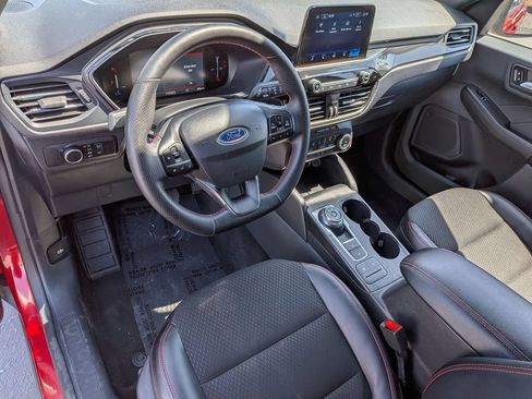 Used 2025 Ford Escape ST-Line AWD/4WD image 16