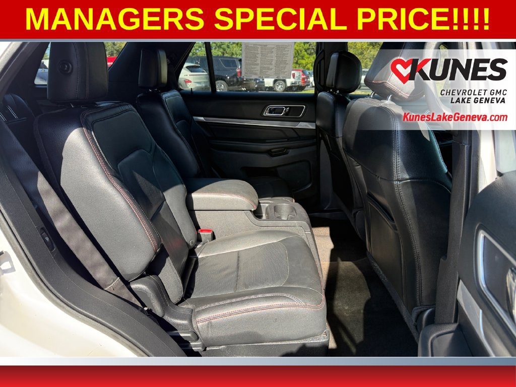 Used 2016 Ford Explorer Sport AWD/4WD image 38