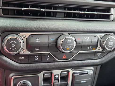 New 2026 Jeep Wrangler Unlimited Sport AWD/4WD image 19