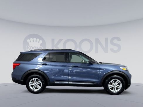 Used 2021 Ford Explorer XLT w/ Equipment Group 202A AWD/4WD image 8
