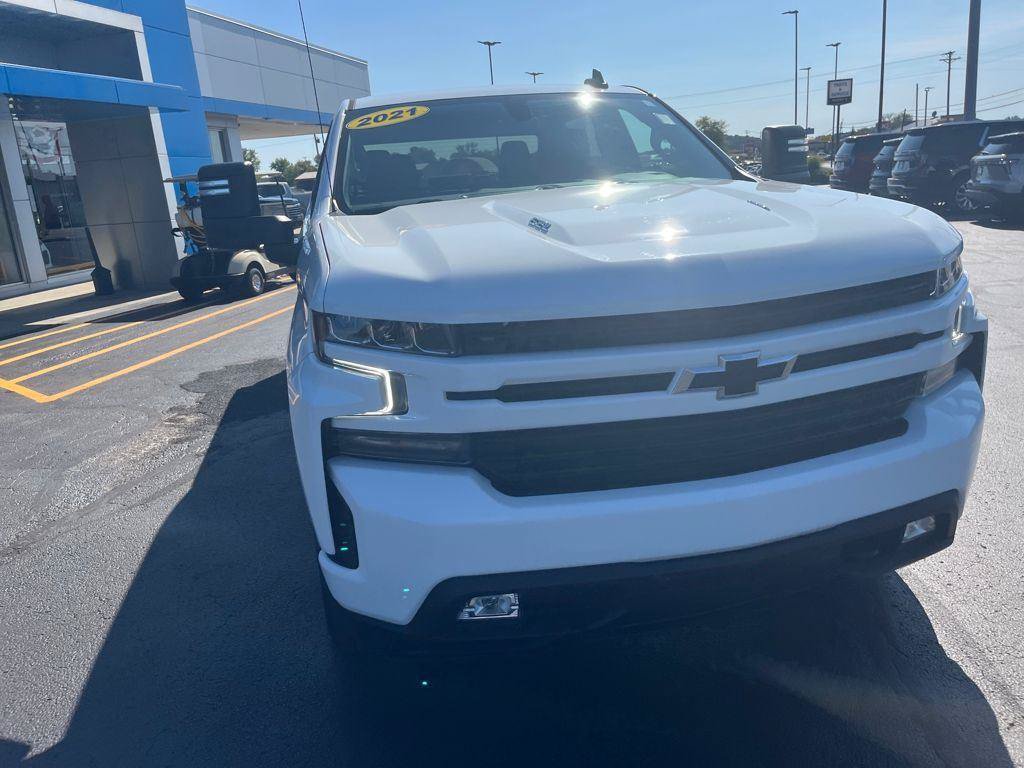 Used 2021 Chevrolet Silverado 1500 RST w/ Max Trailering Package AWD/4WD image 9