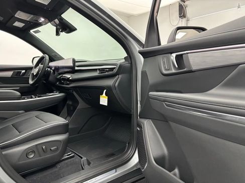 New 2026 Buick Enclave Preferred w/ Power Package FWD image 32