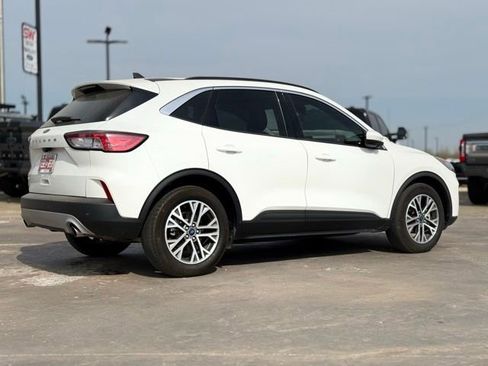 Used 2022 Ford Escape SEL w/ Technology Package image 2