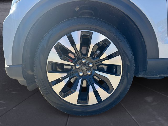 Used 2026 Ford Explorer Active w/ Active Comfort Package AWD/4WD image 14