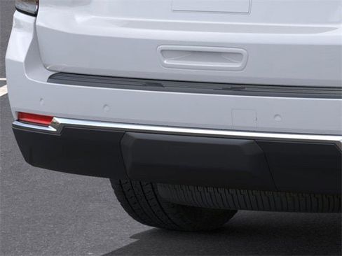 New 2025 Chevrolet Suburban LS image 14