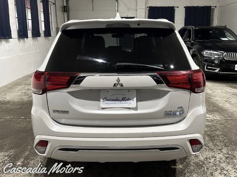 Used 2019 Mitsubishi Outlander SEL AWD/4WD image 6