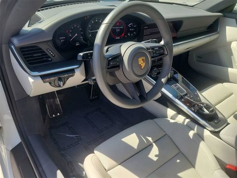 Used 2022 Porsche 911 Carrera w/ Premium Package image 20
