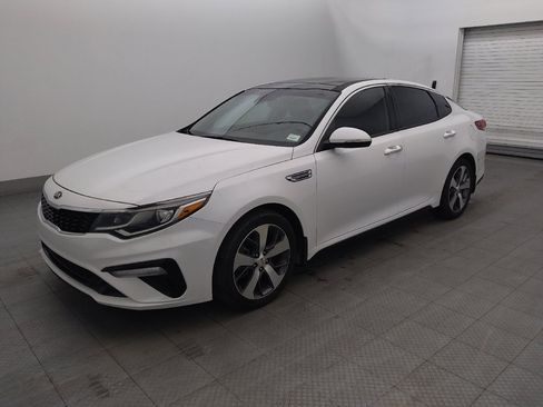 Used 2019 Kia Optima S w/ S Panoramic Sunroof Package FWD image 2