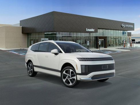 New 2026 Hyundai Ioniq 9 Calligraphy image 2